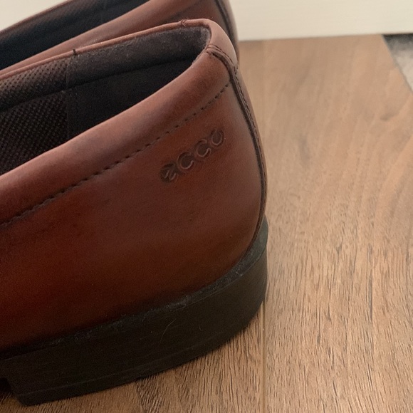 Ecco Size 13 Men’s slip on dress shoes- GREAT CONDITION!! - Picture 2 of 5